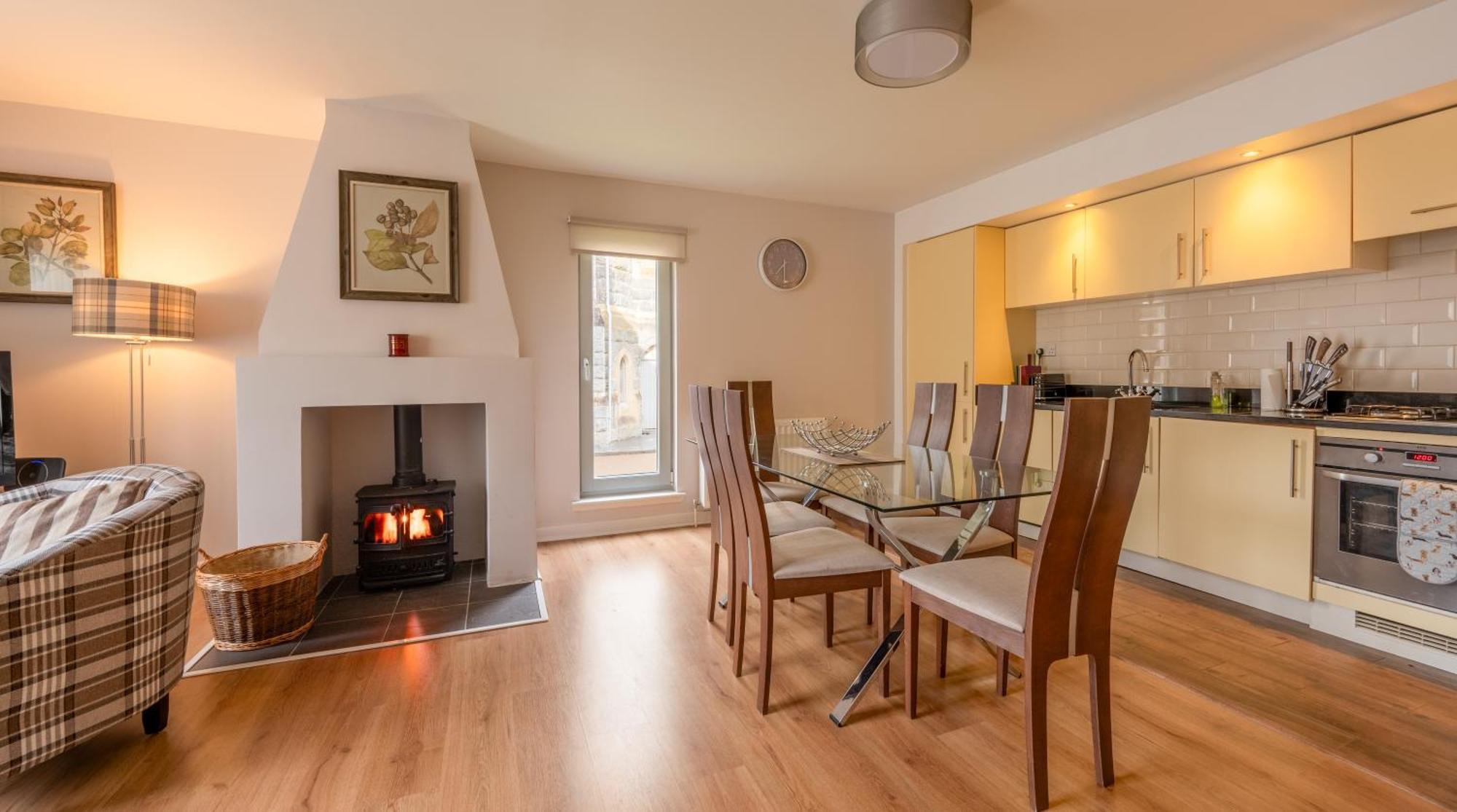 Abbey Holidays Loch Ness Luxury Self Catering 2 Bedroom *